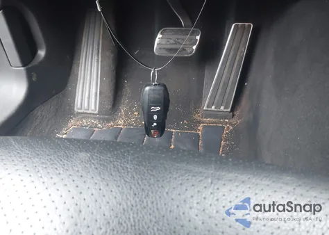 2011 Porsche Panamera 4 из США, поврежденный, VIN WP0AA2A70BL017956